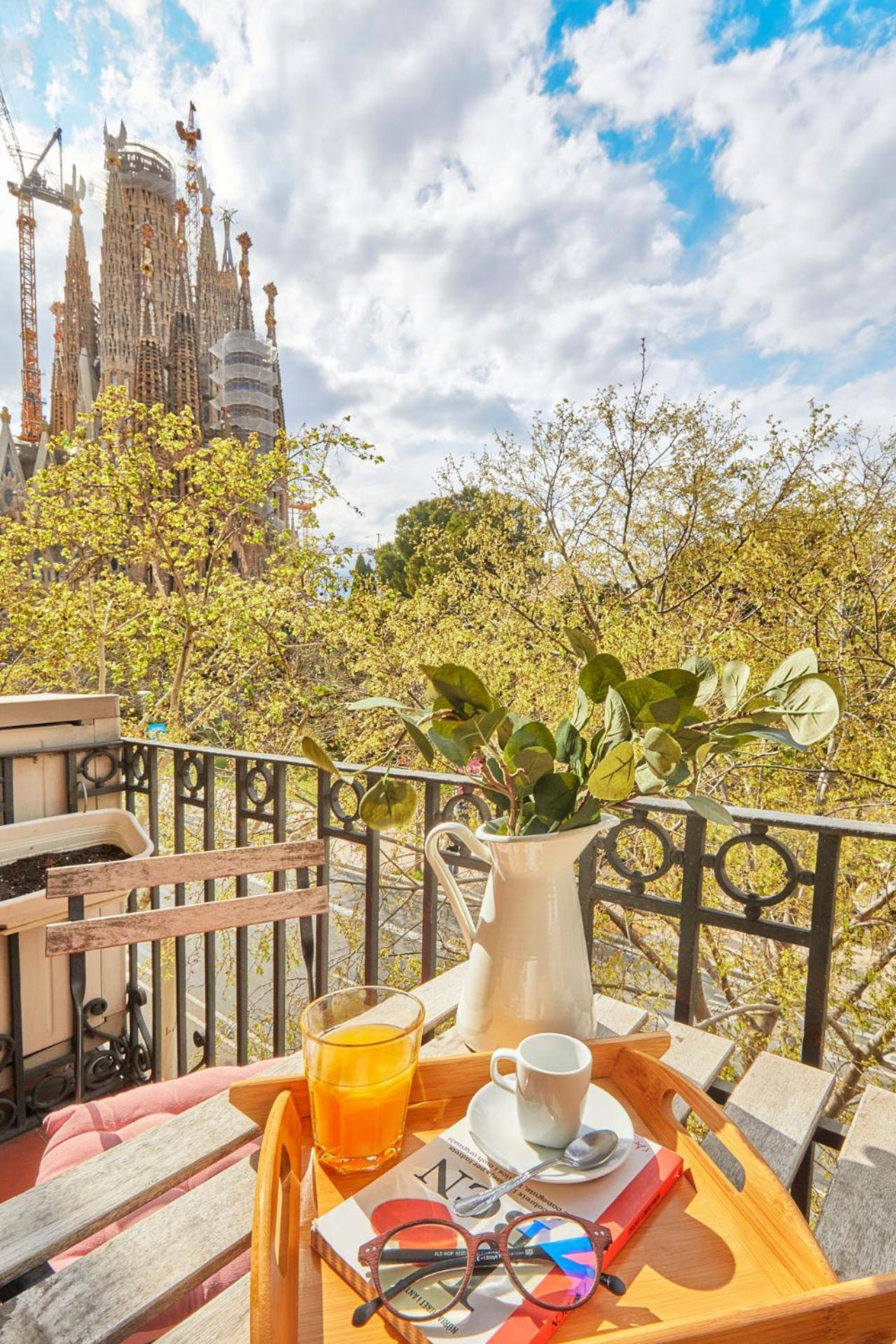 Bbarcelona Sagrada Familia Garden Apartment ภายนอก รูปภาพ