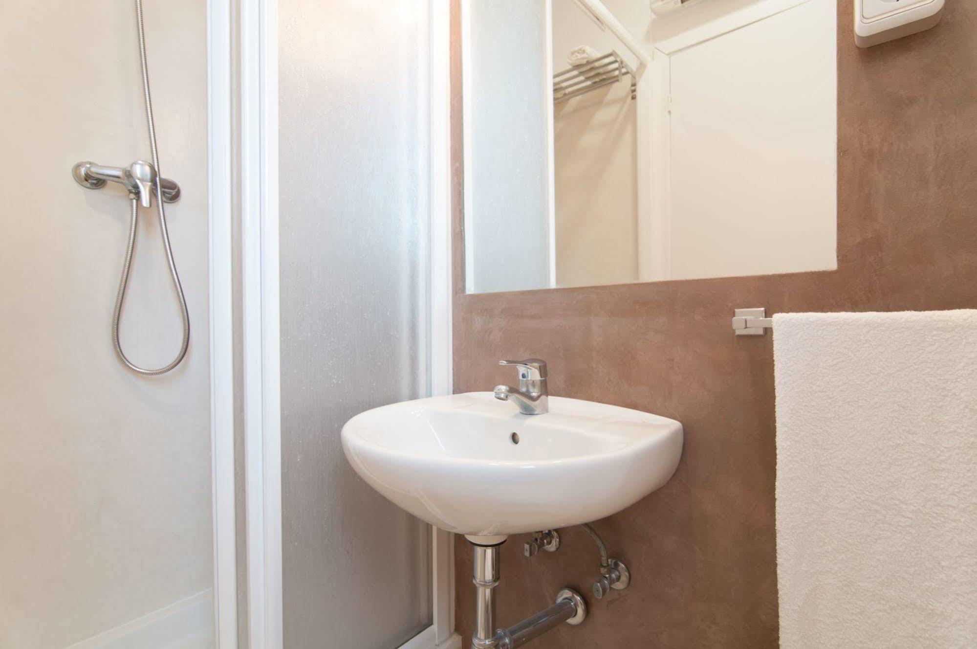 Bbarcelona Sagrada Familia Garden Apartment ภายนอก รูปภาพ