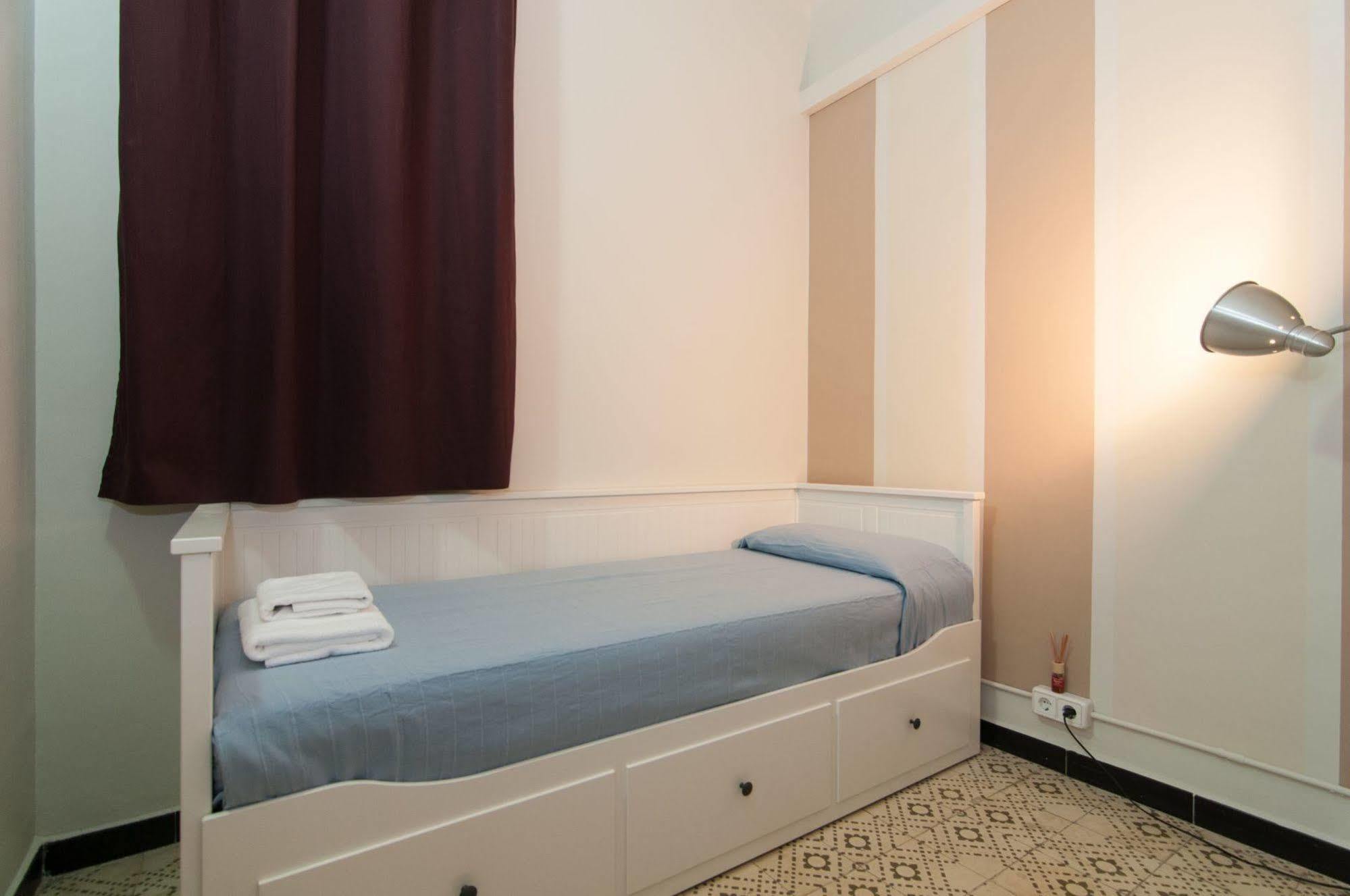 Bbarcelona Sagrada Familia Garden Apartment ภายนอก รูปภาพ